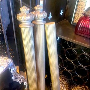 Curtain Rod with Beautiful Finial Ends EUC Ornate vintage Decor custom wood